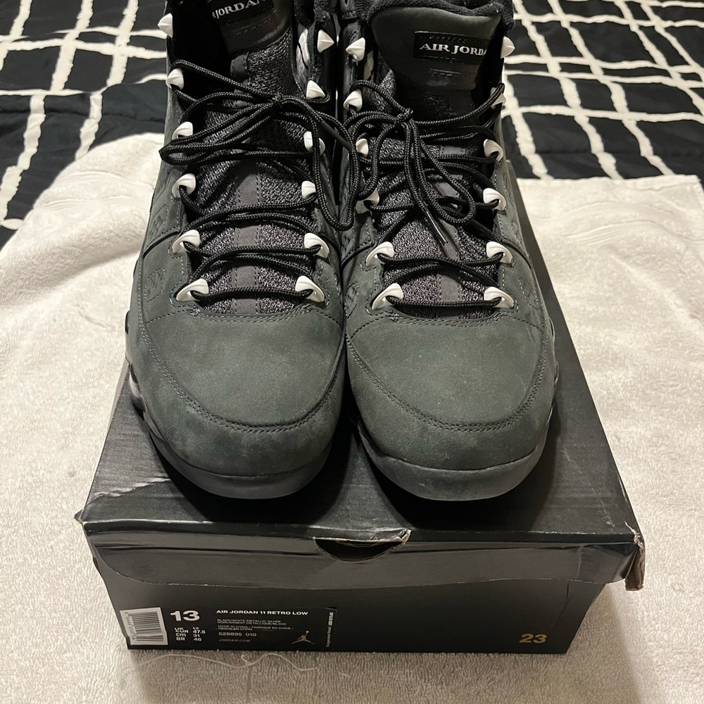 Jordan 9 Retro. Size 13